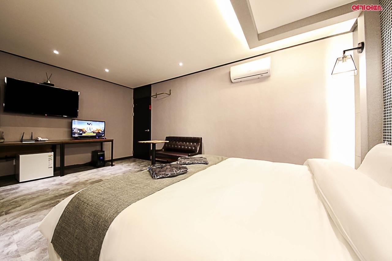Hotel Parfe Cheonan Extérieur photo