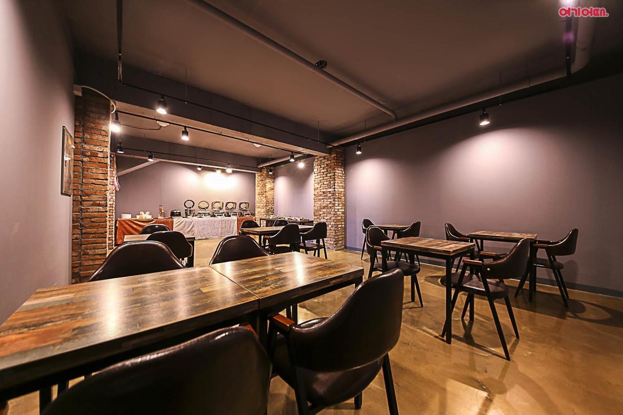Hotel Parfe Cheonan Extérieur photo