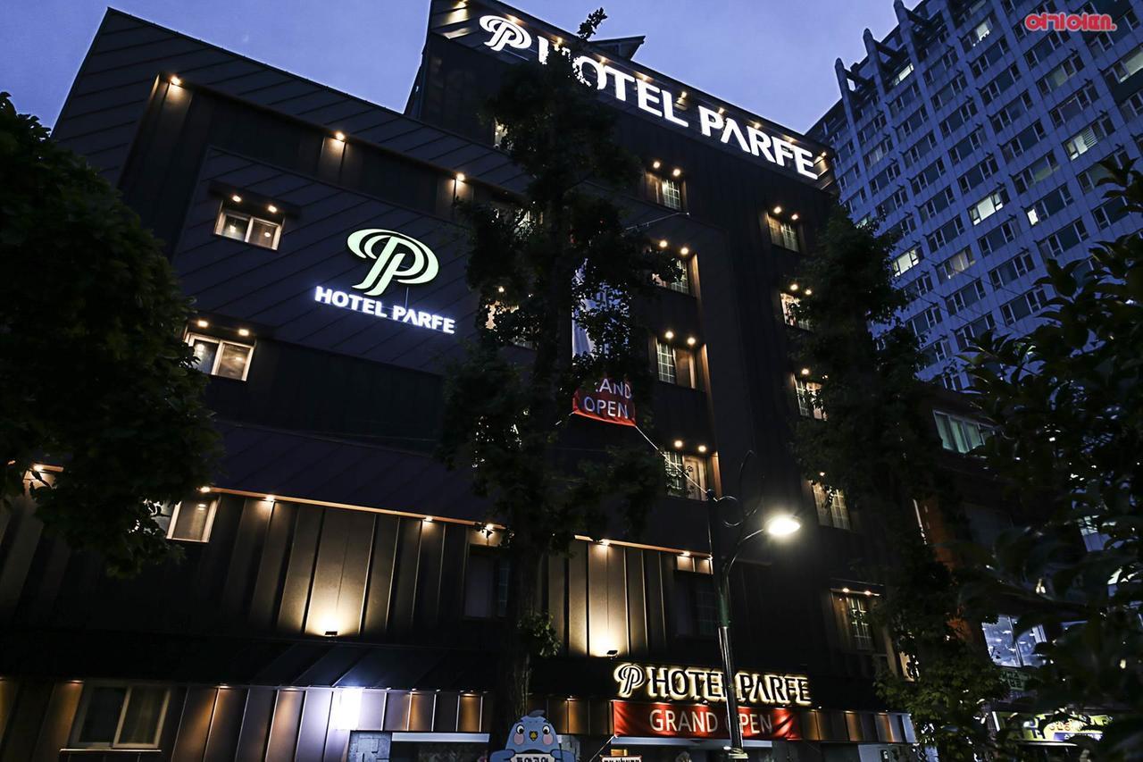 Hotel Parfe Cheonan Extérieur photo