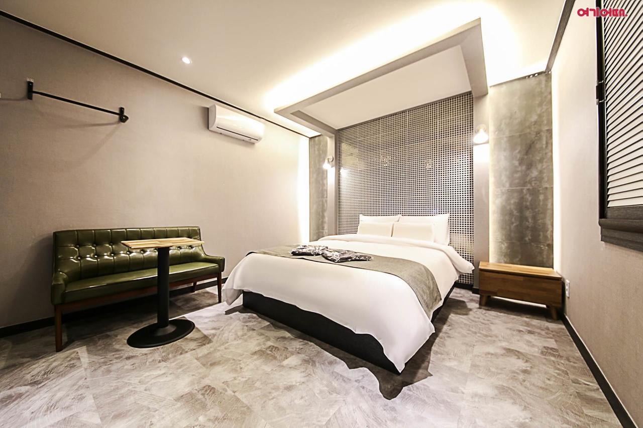 Hotel Parfe Cheonan Extérieur photo