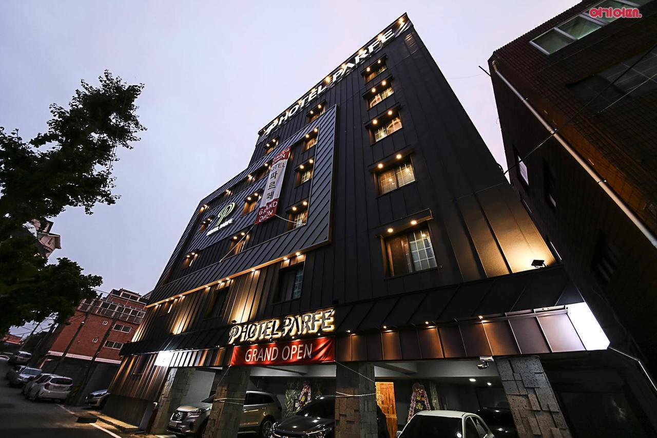 Hotel Parfe Cheonan Extérieur photo