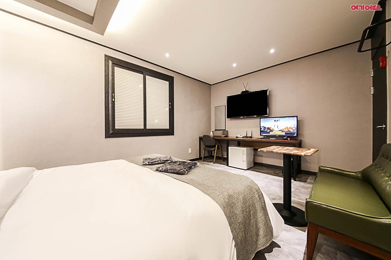Hotel Parfe Cheonan Extérieur photo