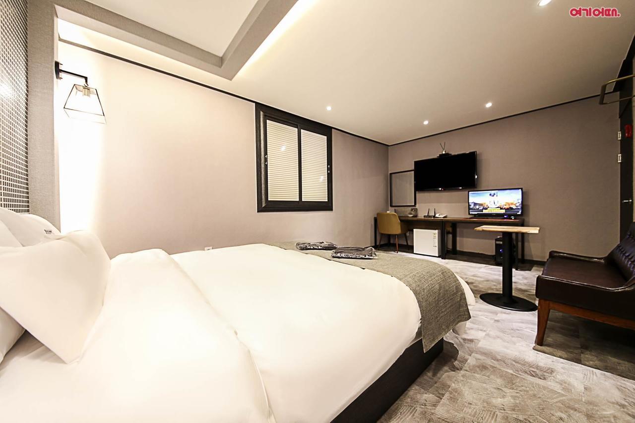 Hotel Parfe Cheonan Extérieur photo