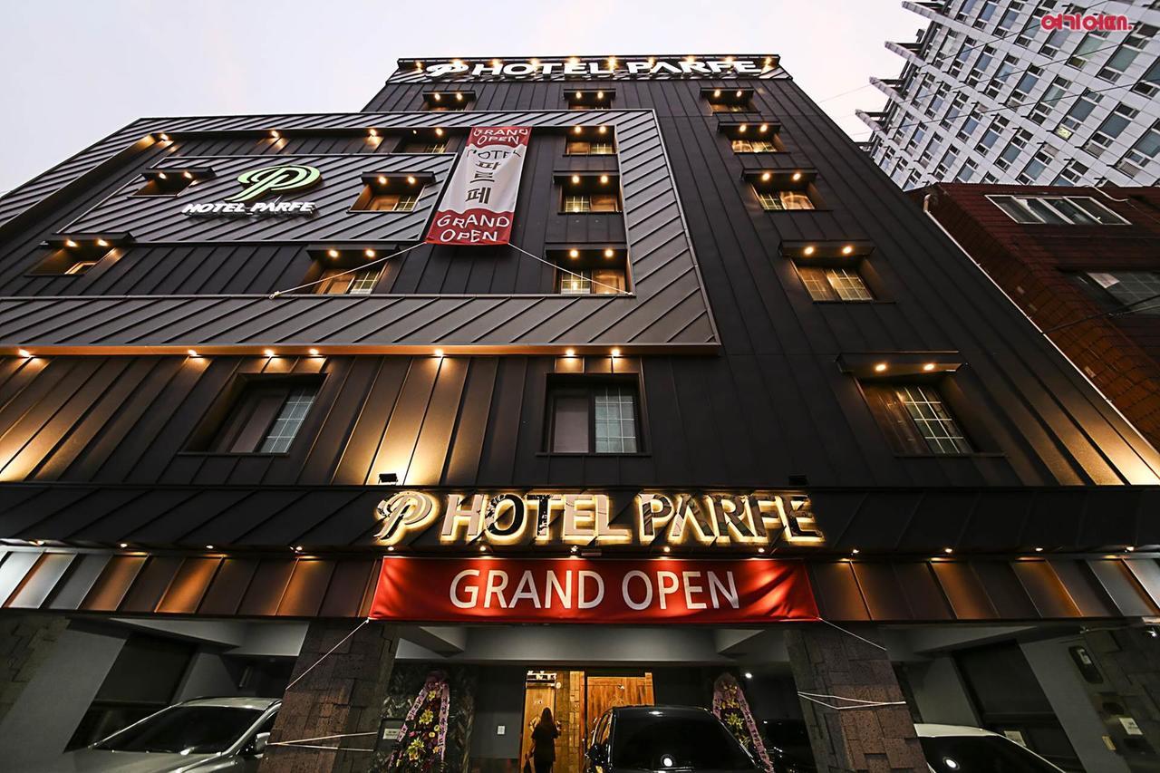 Hotel Parfe Cheonan Extérieur photo