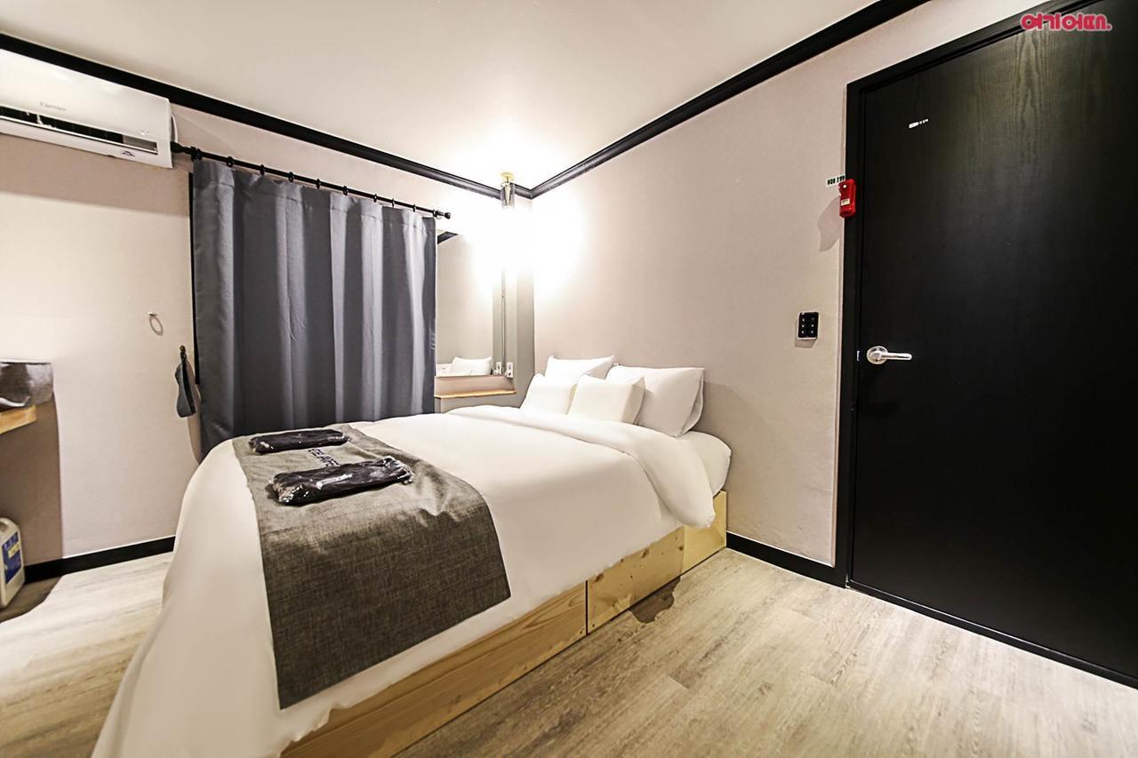 Hotel Parfe Cheonan Extérieur photo