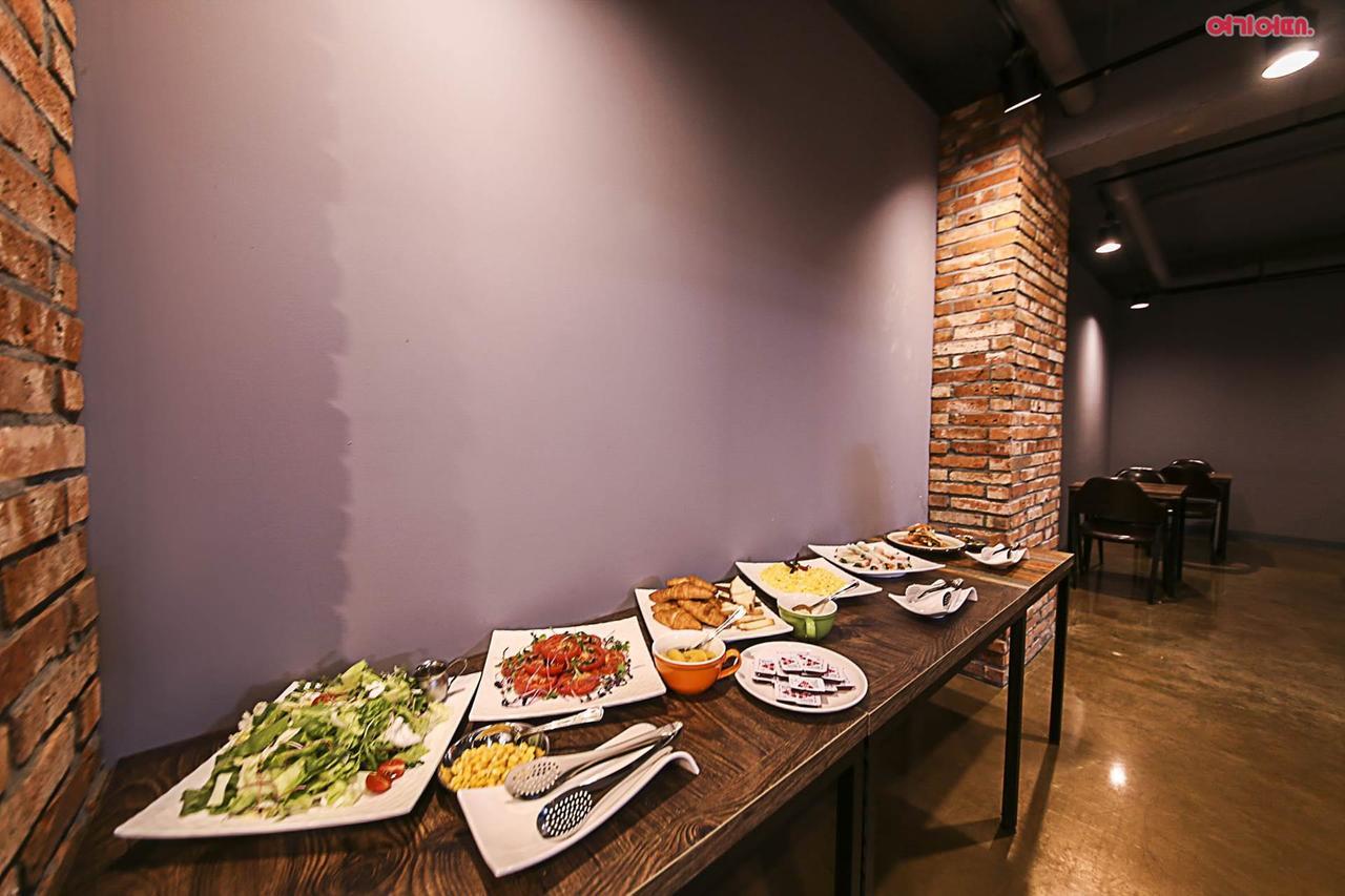 Hotel Parfe Cheonan Extérieur photo