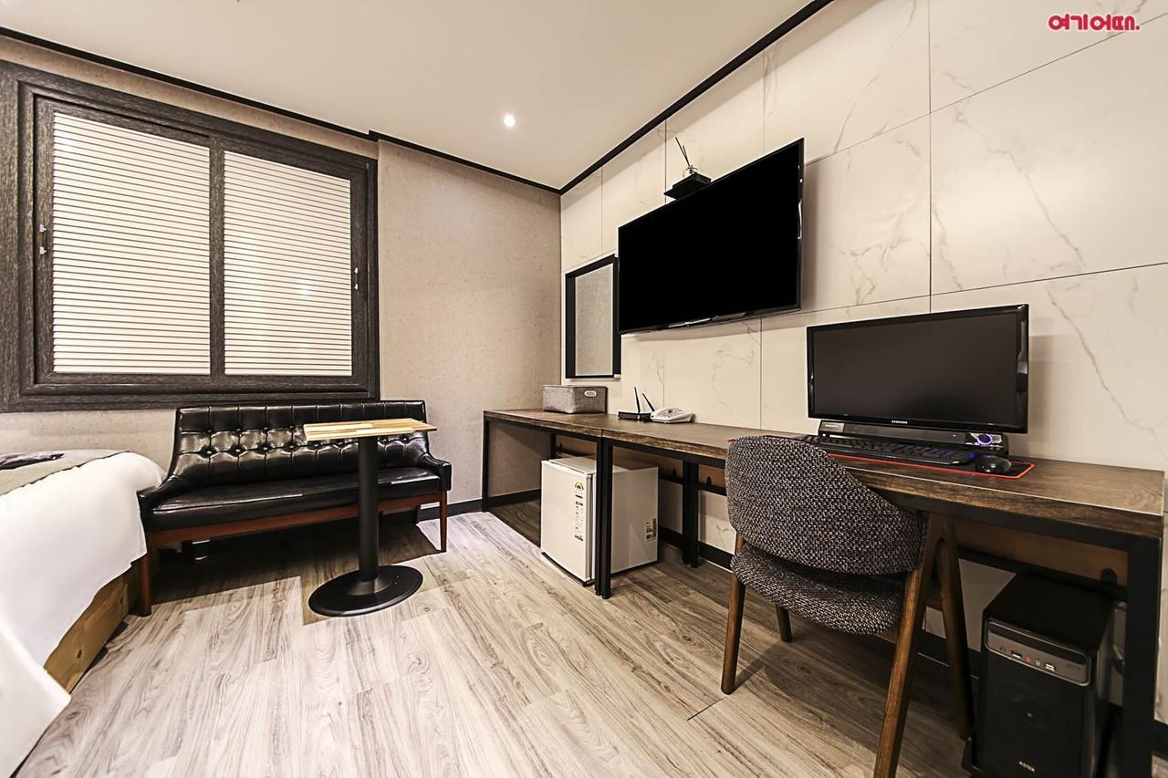 Hotel Parfe Cheonan Extérieur photo